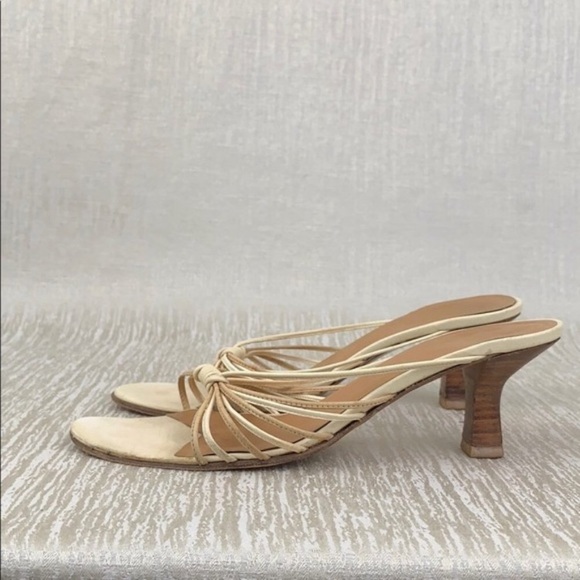 MaxMara Italian luxury brand cream/tan heels 38/8 - Picture 3 of 8